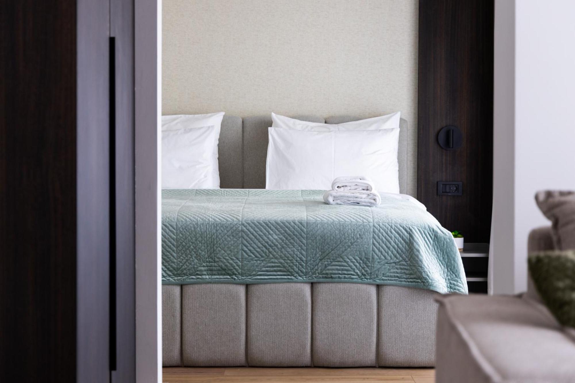 Erika'S Apartments Prishtinë Ngoại thất bức ảnh