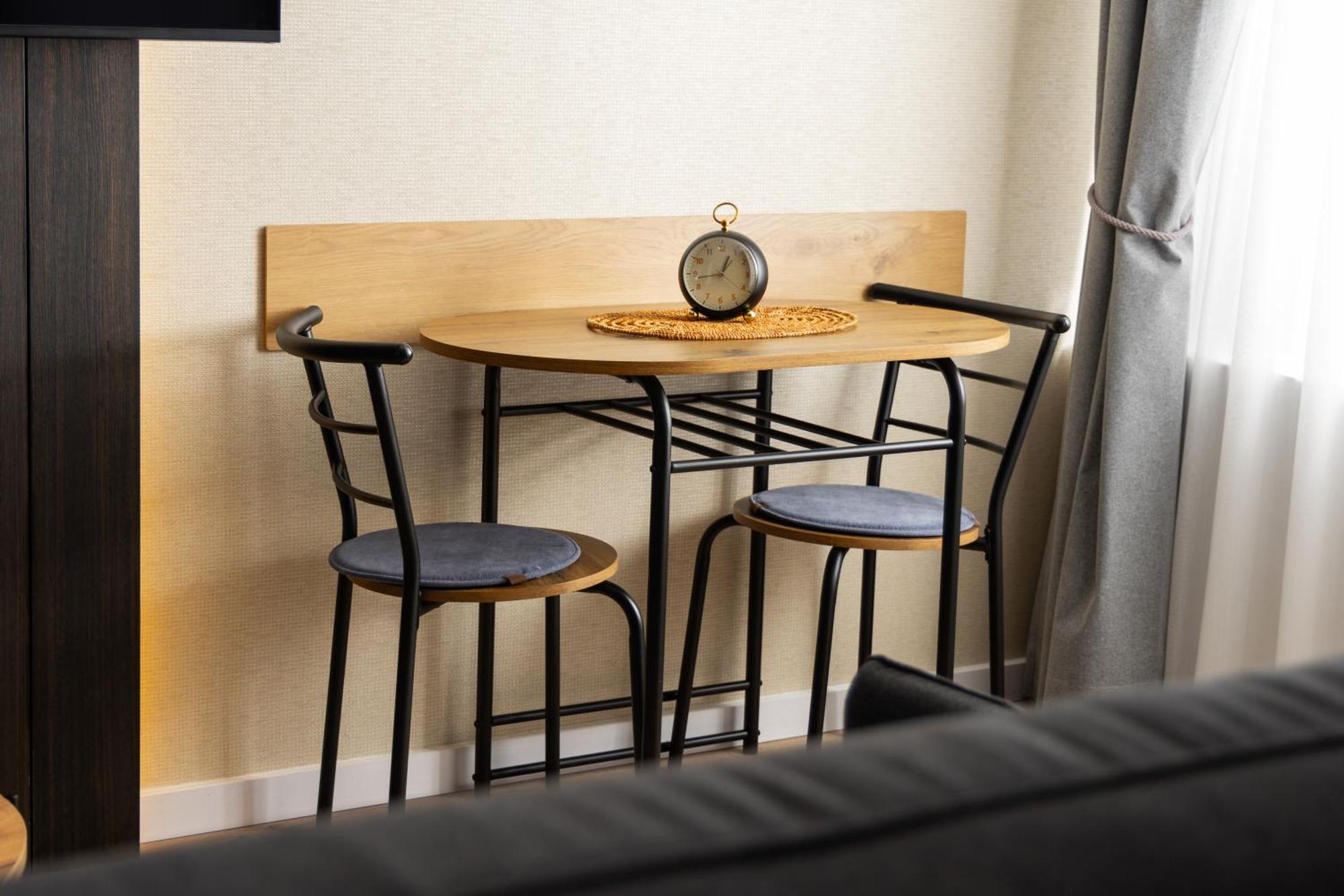 Erika'S Apartments Prishtinë Ngoại thất bức ảnh