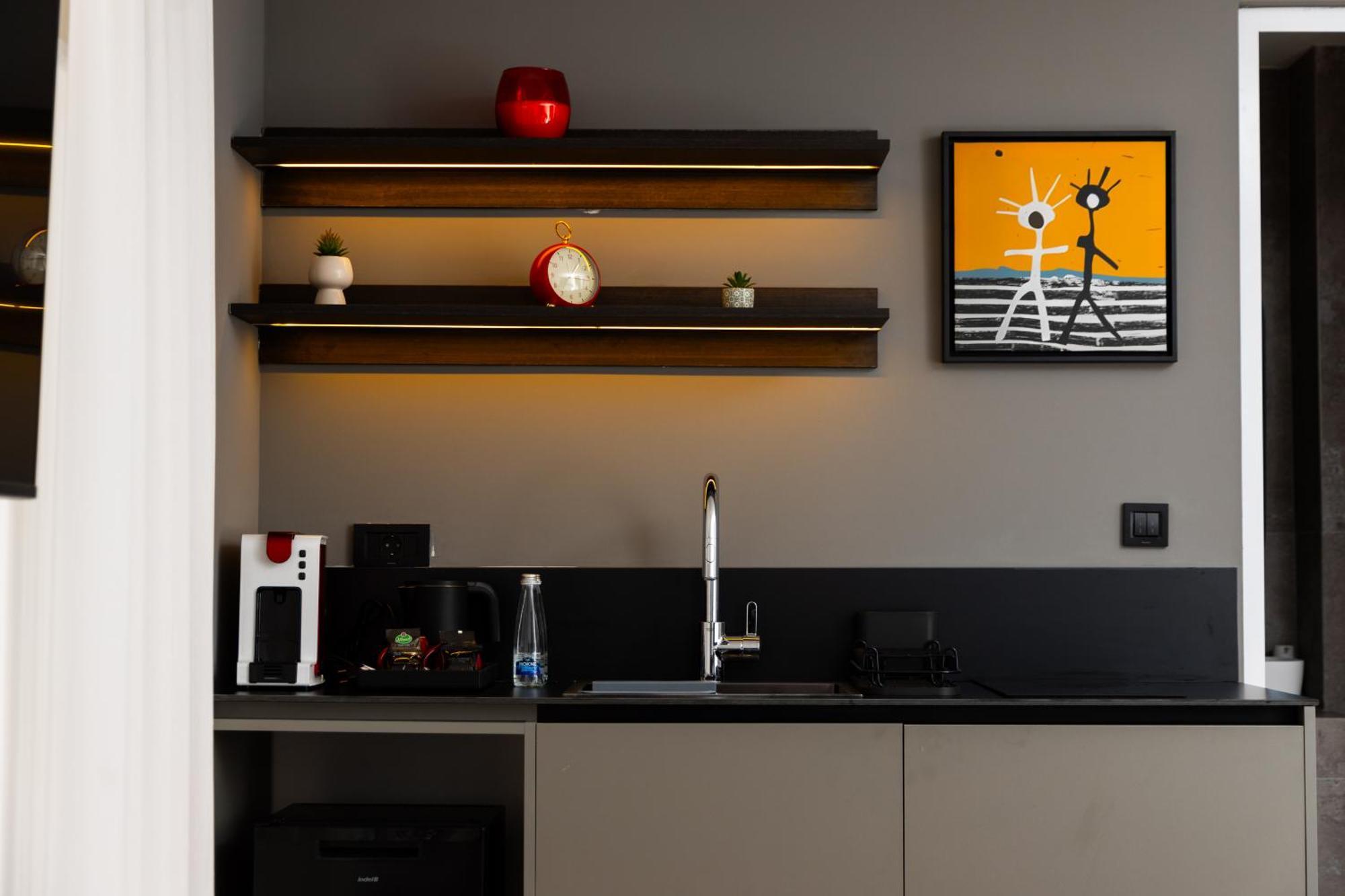 Erika'S Apartments Prishtinë Ngoại thất bức ảnh