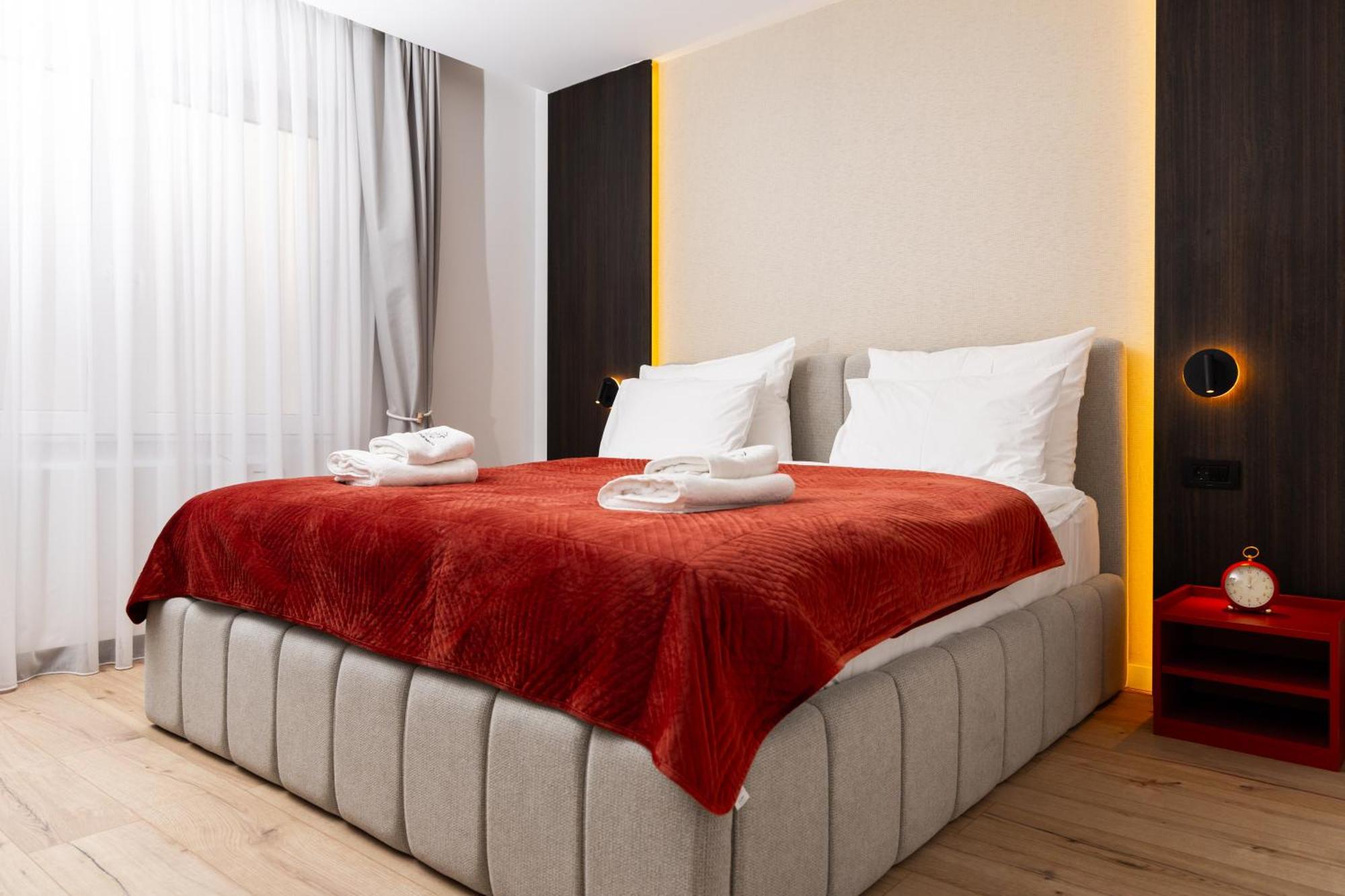 Erika'S Apartments Prishtinë Ngoại thất bức ảnh